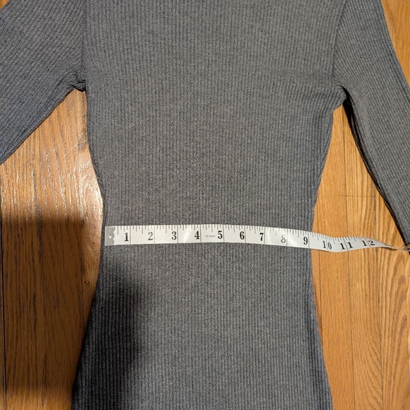 Gray Turtleneck Sweater Dress Size Small - Picture 5 of 7